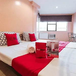 Reddoorz @ Rosemarie Hotel